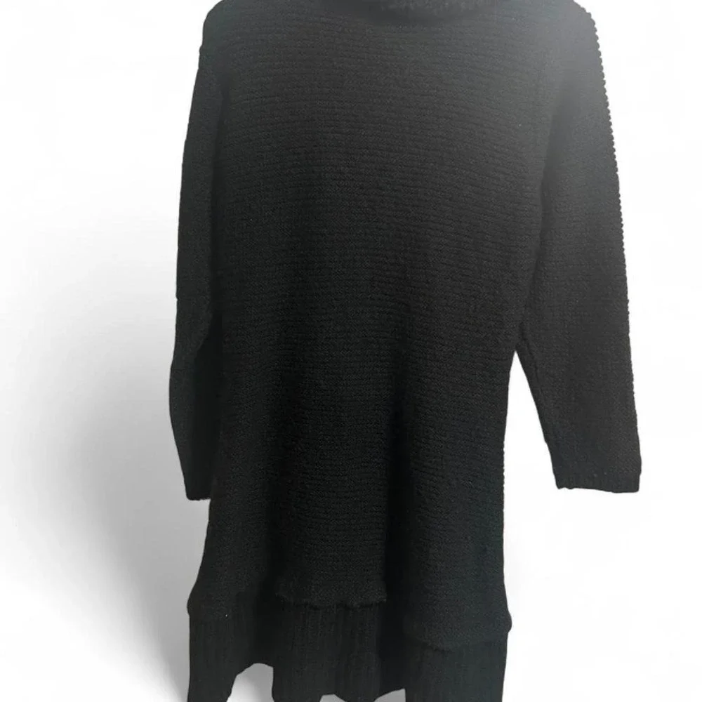 Women's Black and grey long knit‎ sweater with leopard print accents medium